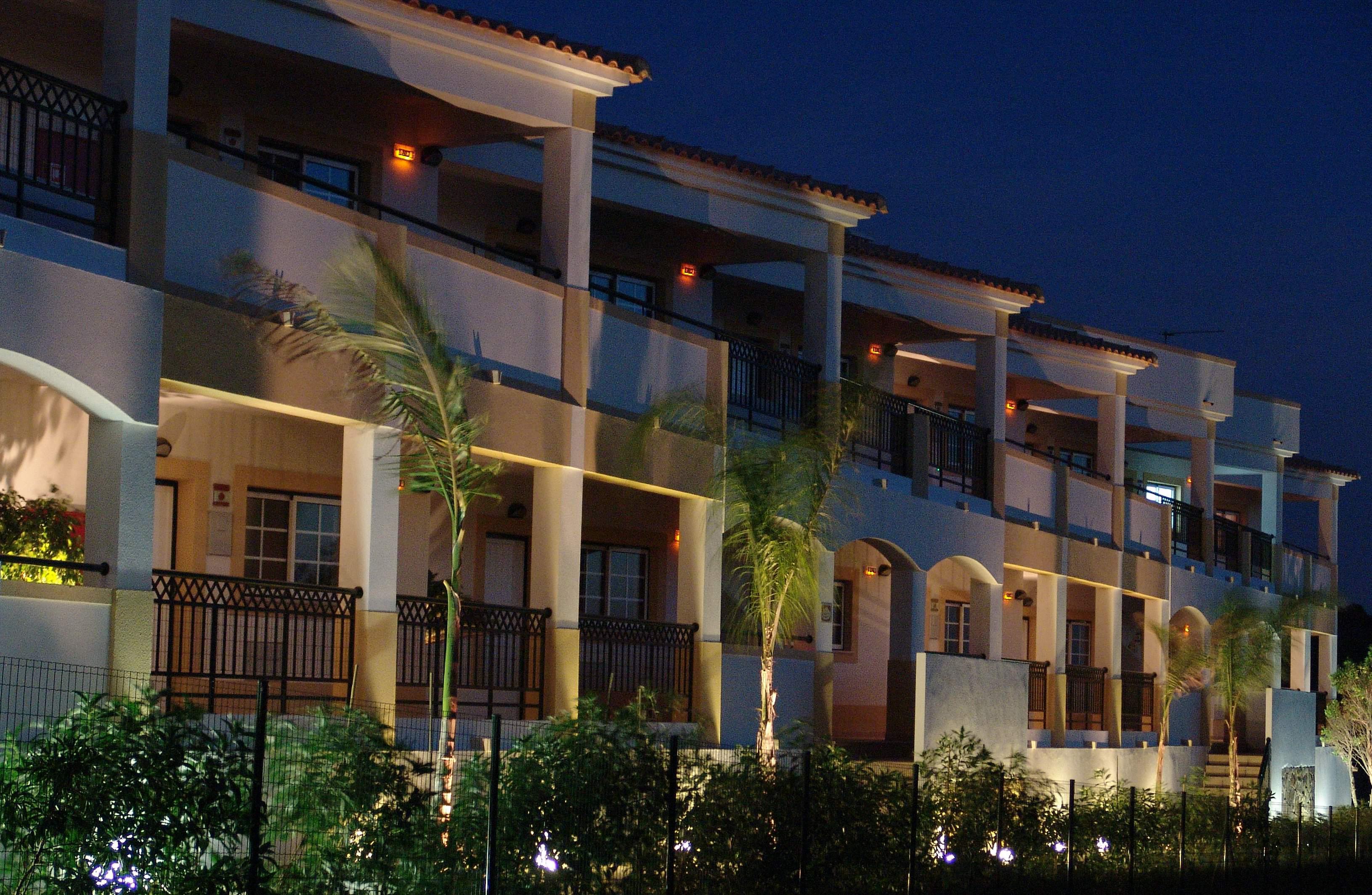 Apartamentos Turisticos Novochoro Albufeira Buitenkant foto