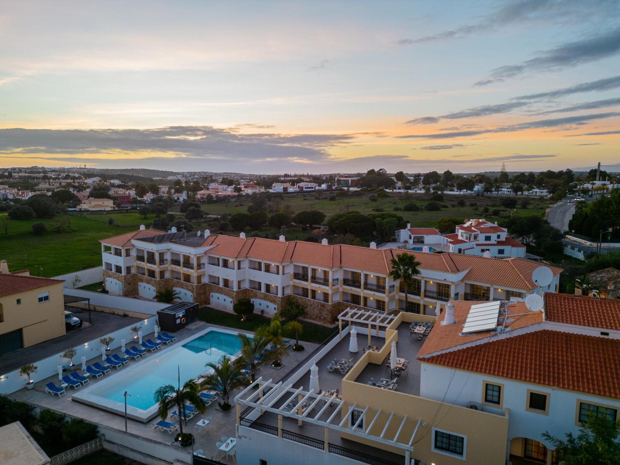Apartamentos Turisticos Novochoro Albufeira Buitenkant foto