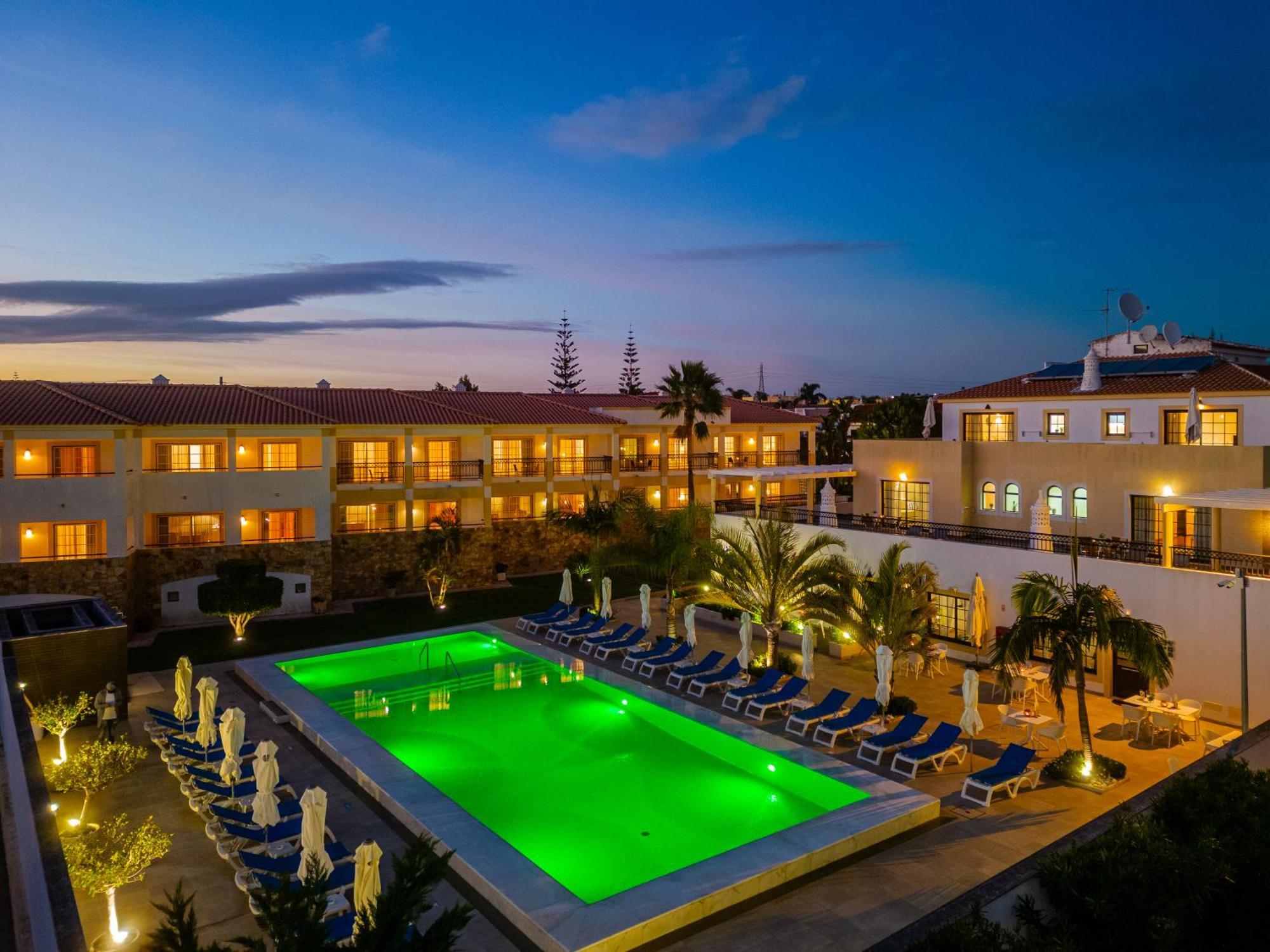 Apartamentos Turisticos Novochoro Albufeira Buitenkant foto