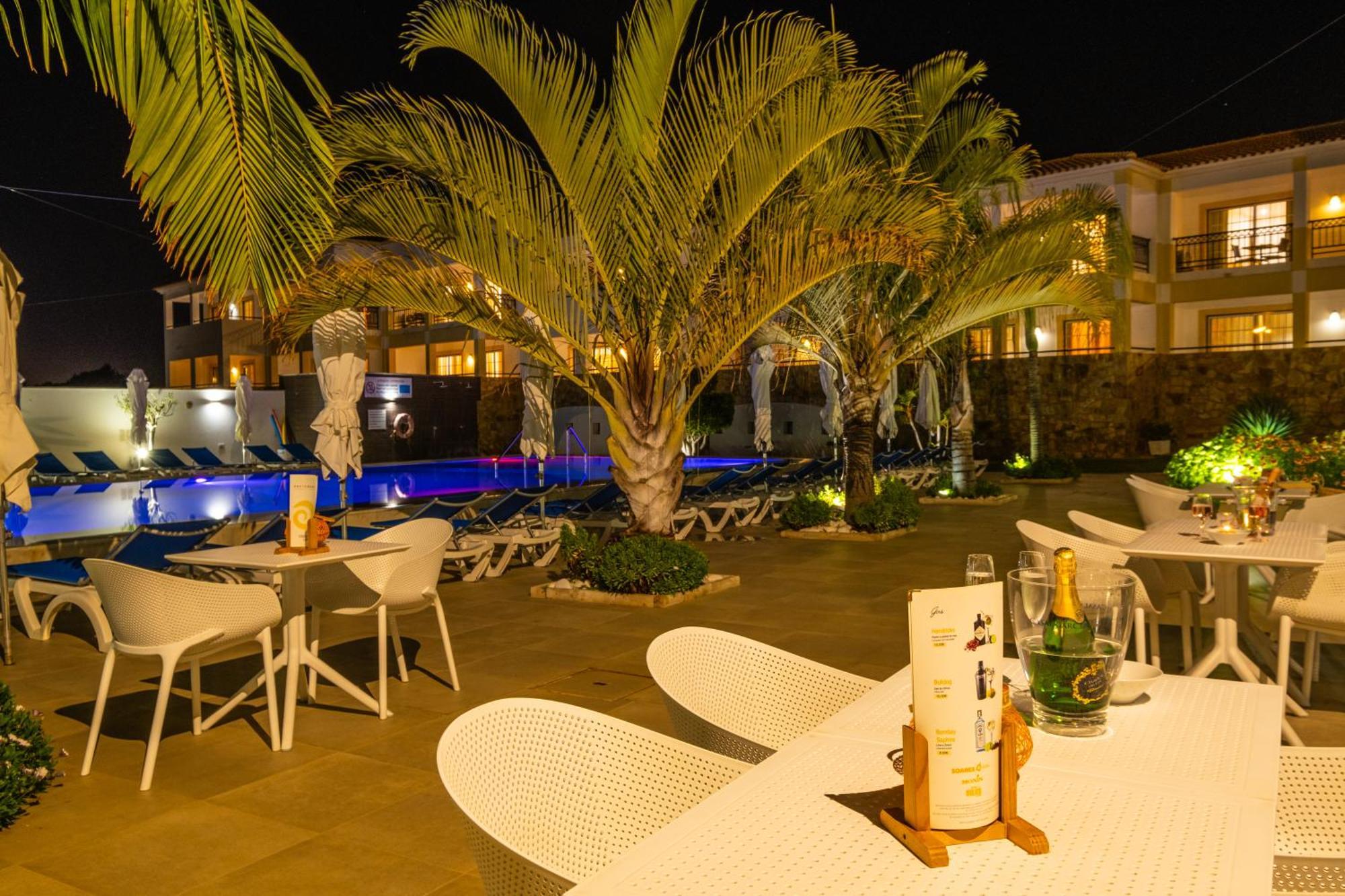 Apartamentos Turisticos Novochoro Albufeira Buitenkant foto
